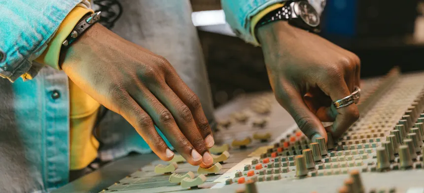 How to Make a Burna Boy Type Beat_ 10 Proven Secret Tips 3